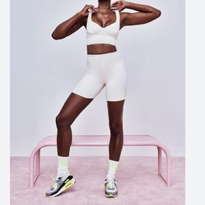 NWT For Love And Lemons Dani Cream Bike Shorts High-Waisted Medium